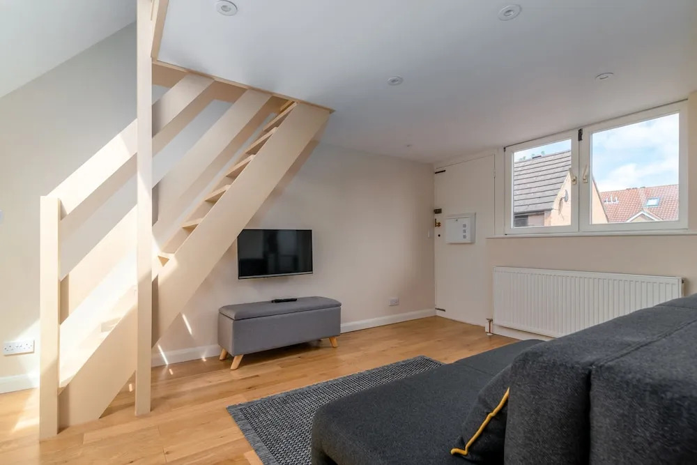 Beautiful 1 Br Home Near River Thames Fits 4