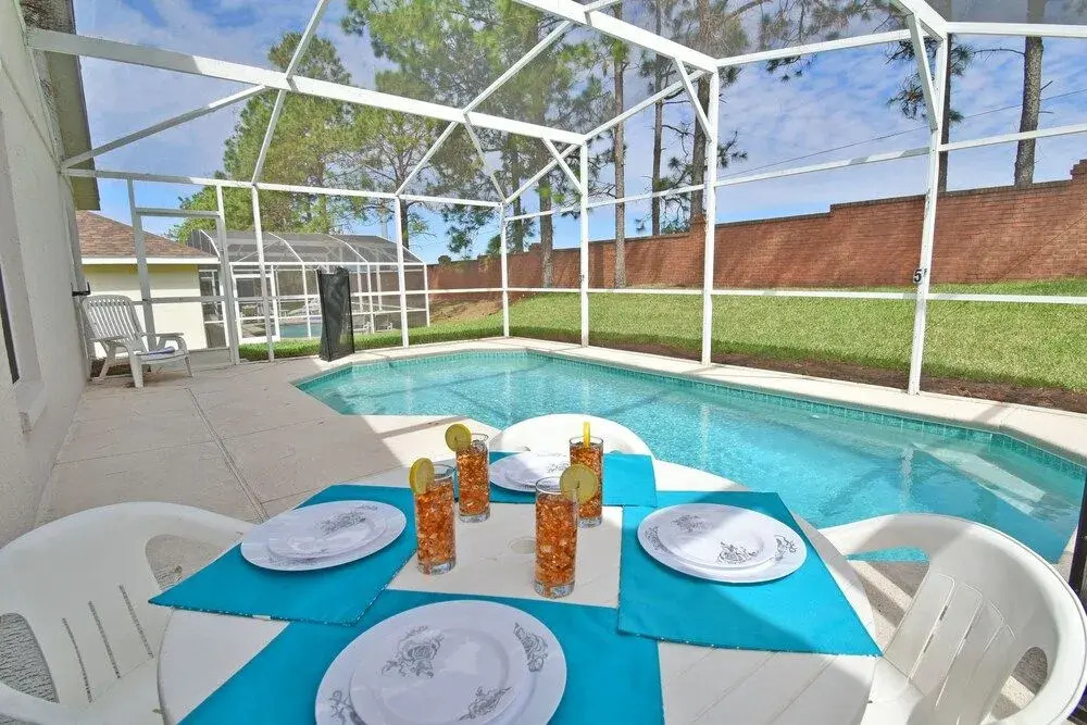 210PD Pine Top 4 Br home by RedAwning