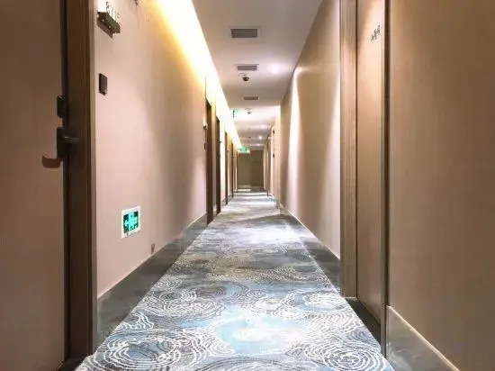 Weiting Hotel (Shanghai Bund Nanjing East Road Pedestrian Street)