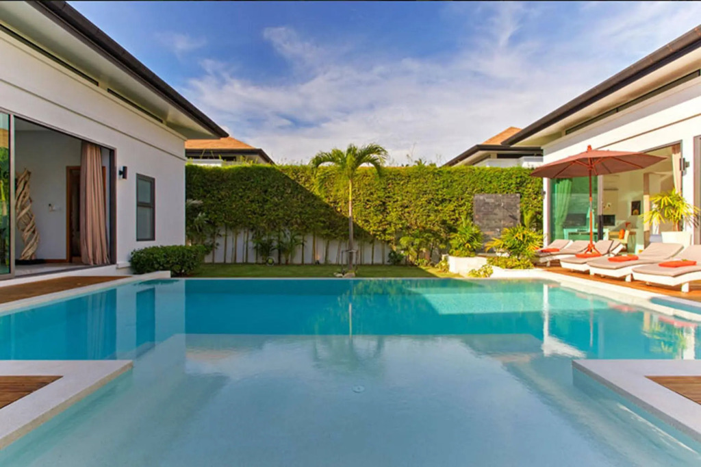 Baannaraya Pool Villas Residence