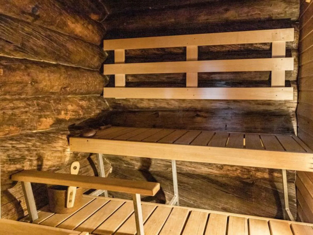 YLLäSNäKYY 7 / KARKELO