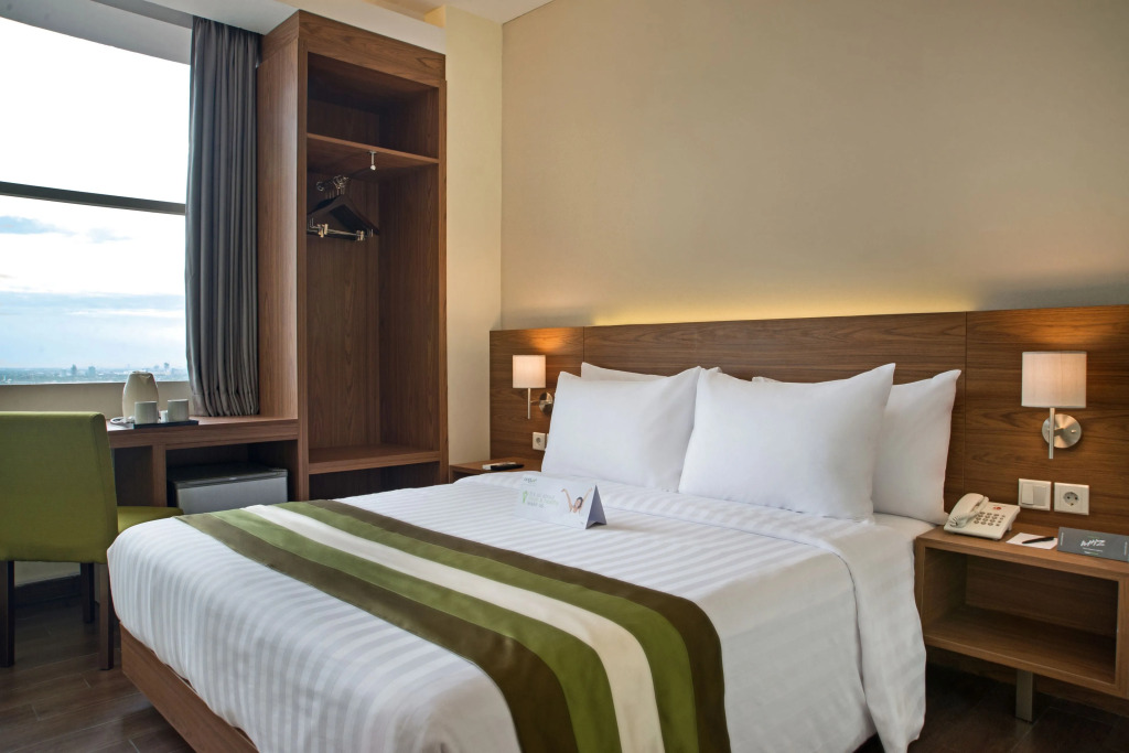 Grand Whiz Poins Simatupang Jakarta