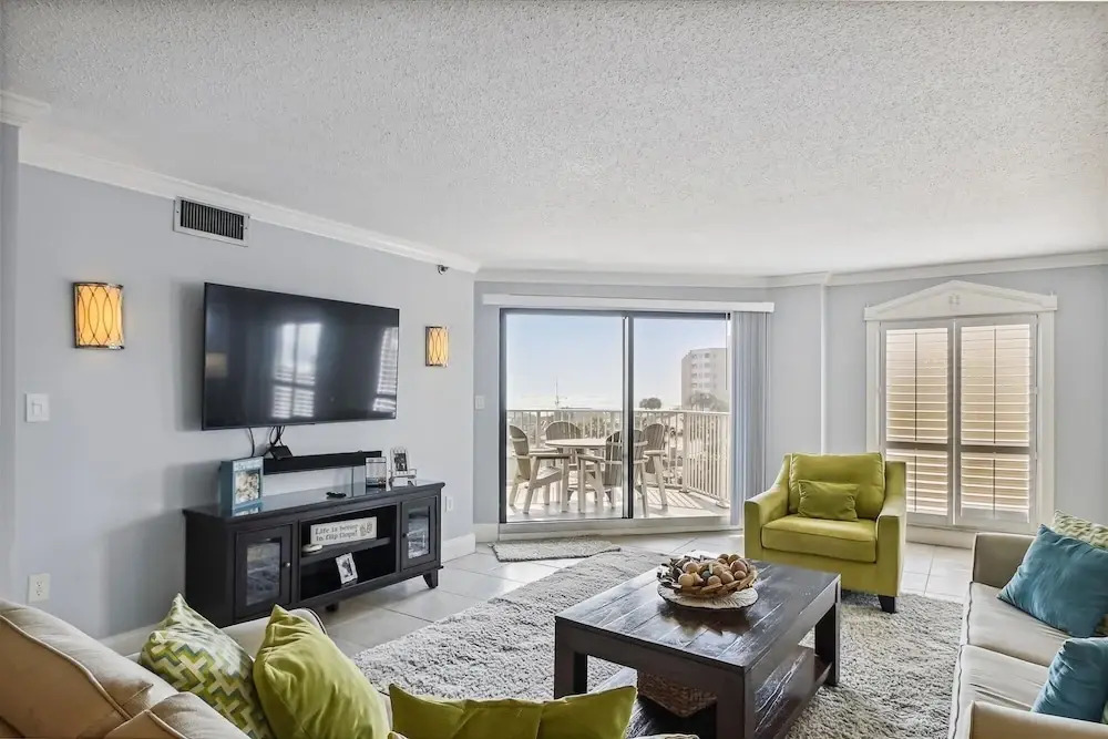 Inlet Reef 314 2 Bedroom Condo by RedAwning