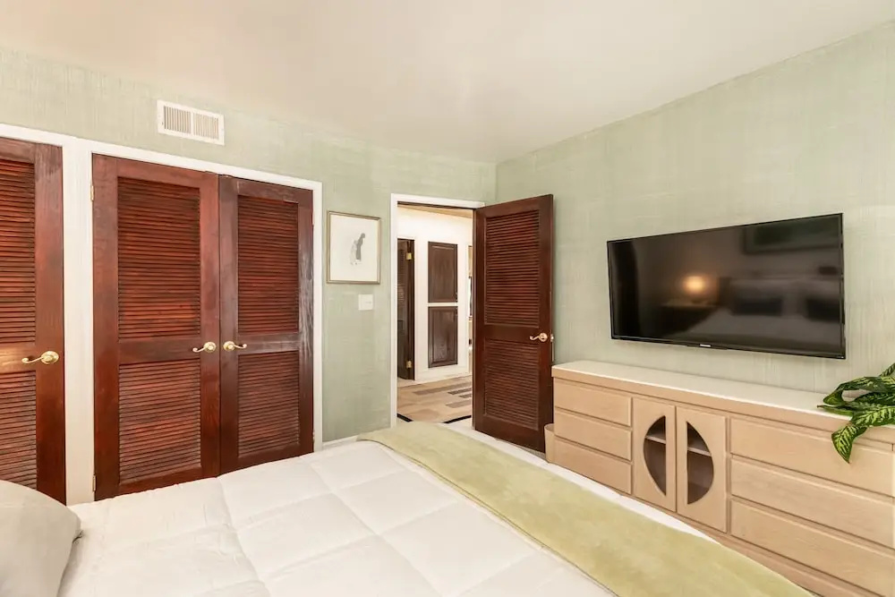 Skyhill Oasis W/ Hot Tub Walk To Universal 4 Bedroom Home