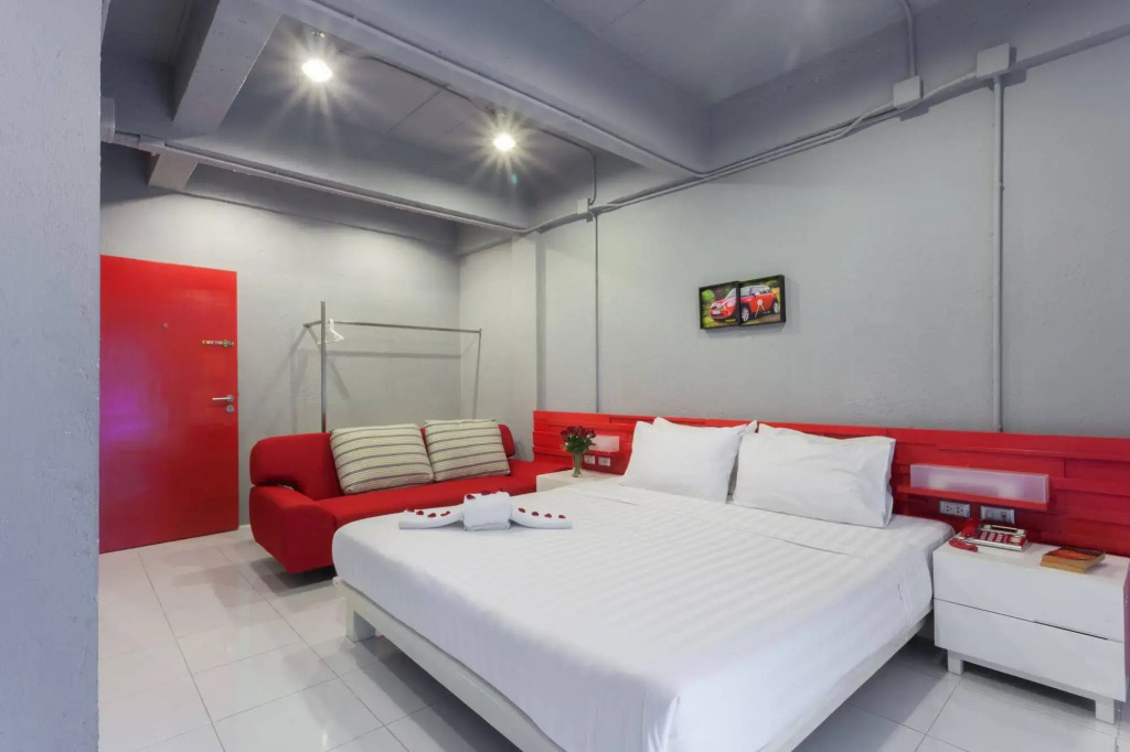Madam Inn Patong