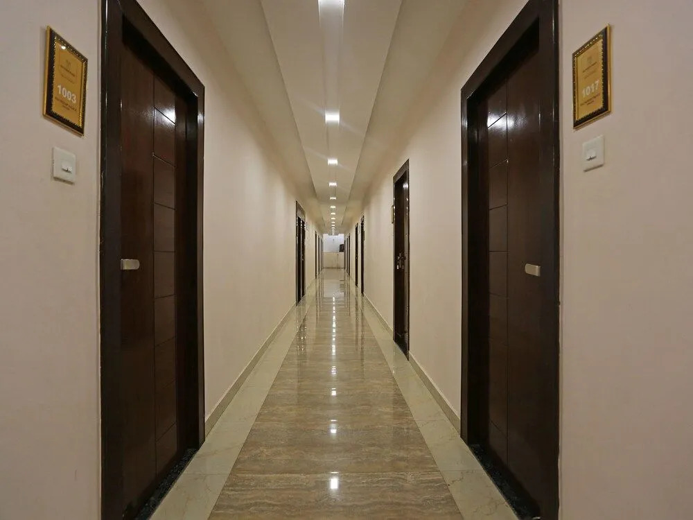 OYO 12652 Hotel Raj Mohan Palace