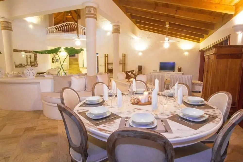 4BR Villa Las Piñas CasadeCampo by ASVR