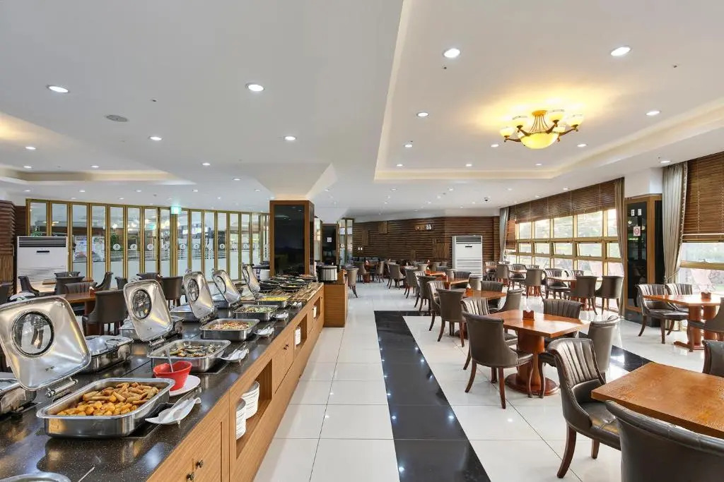 Shin Shin Hotel Jeju City