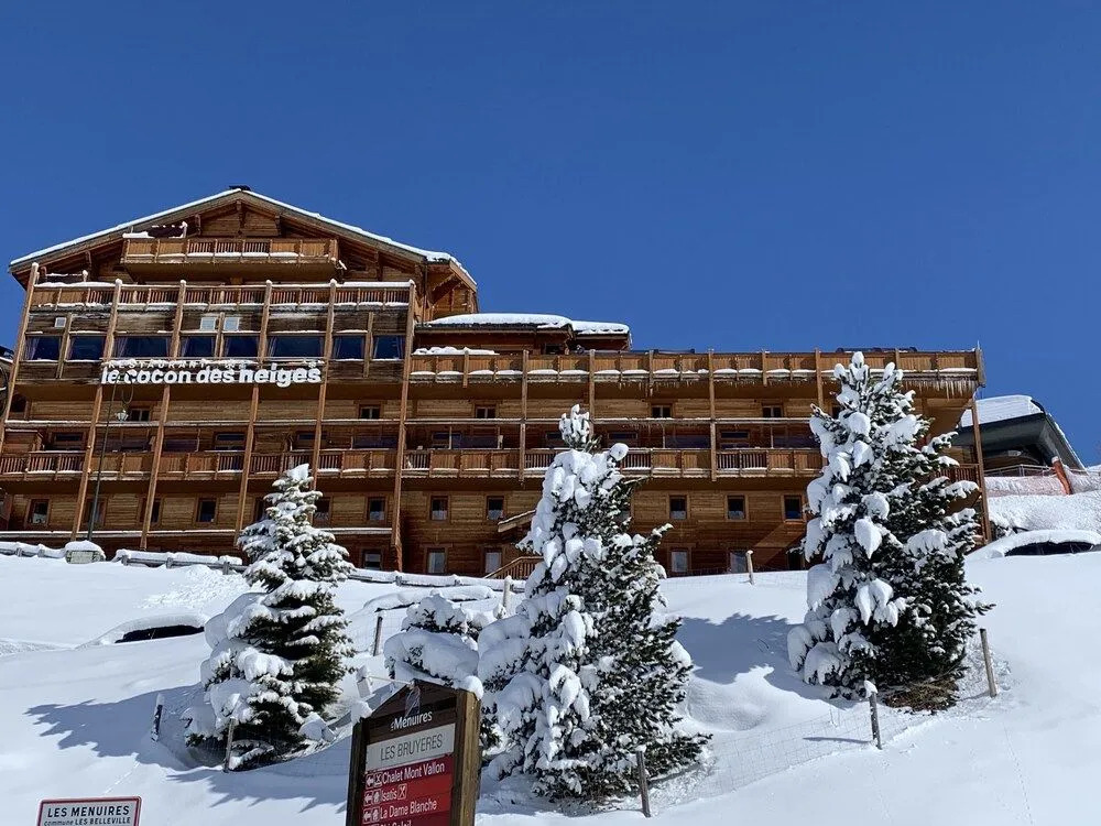 LIsatis Chalet Hotel