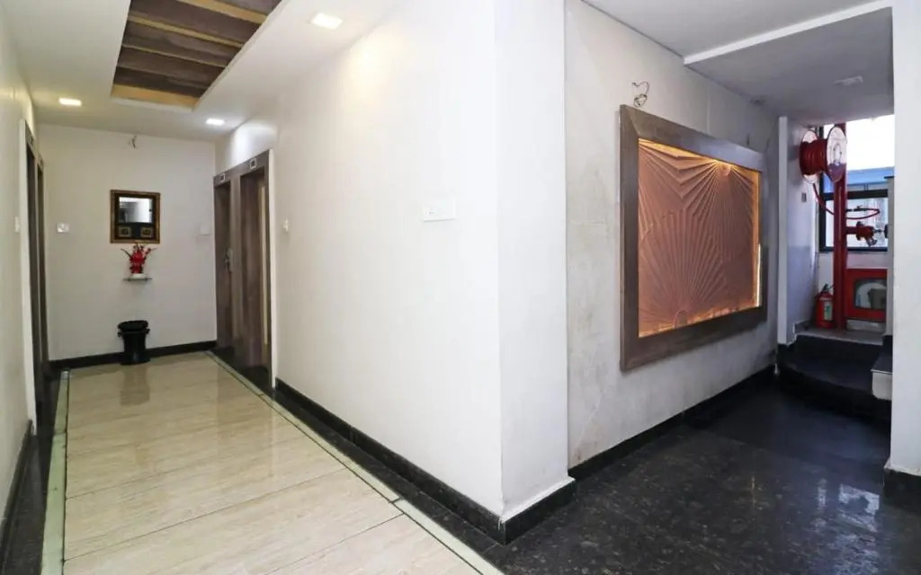 Super Hotel O Smriti Star