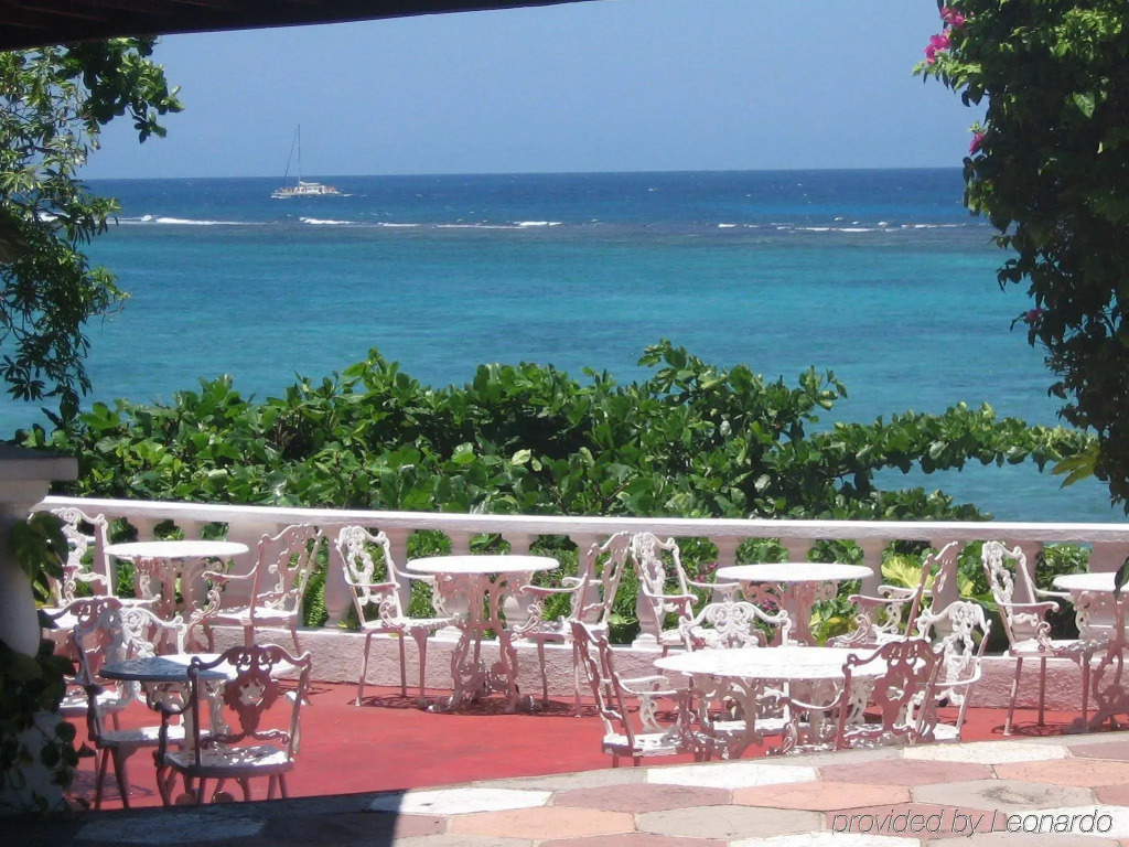 Silver Seas Hotel