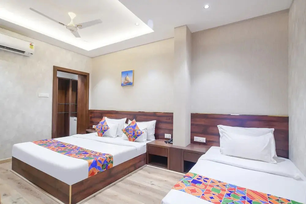 Fabhotel Awadhvue