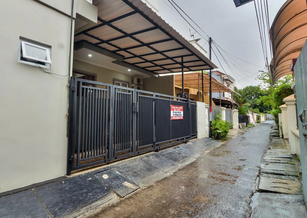 ZEN Rooms Near Stasiun Sudirman