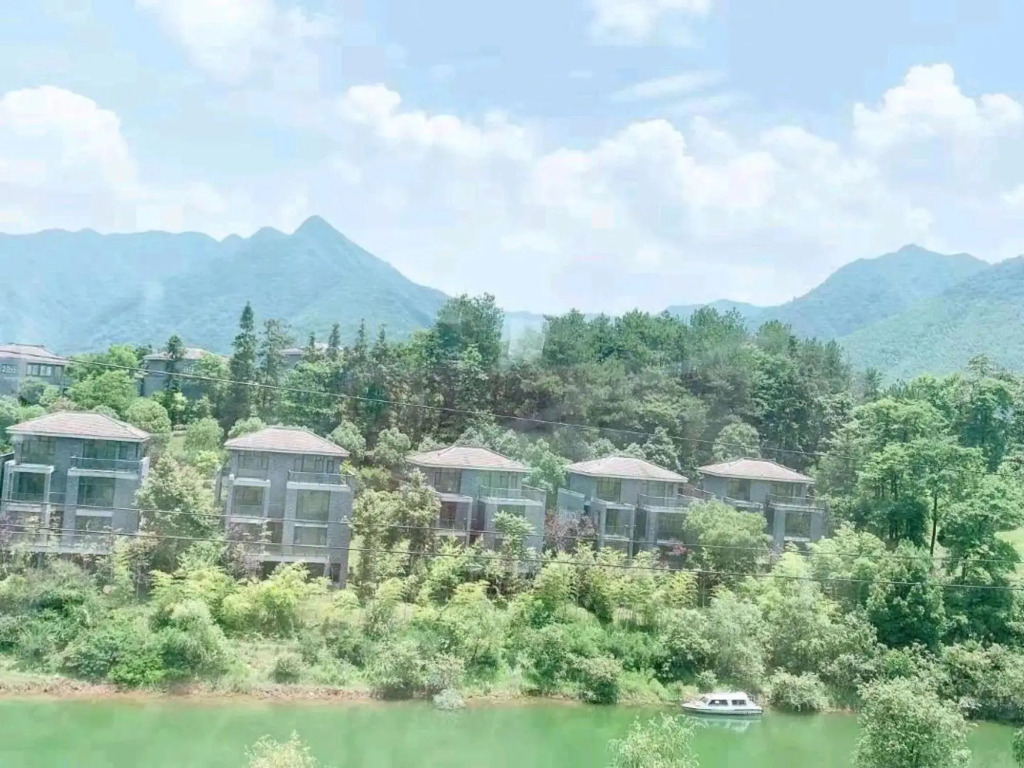 Huangshan Pinghu Holiday Hote