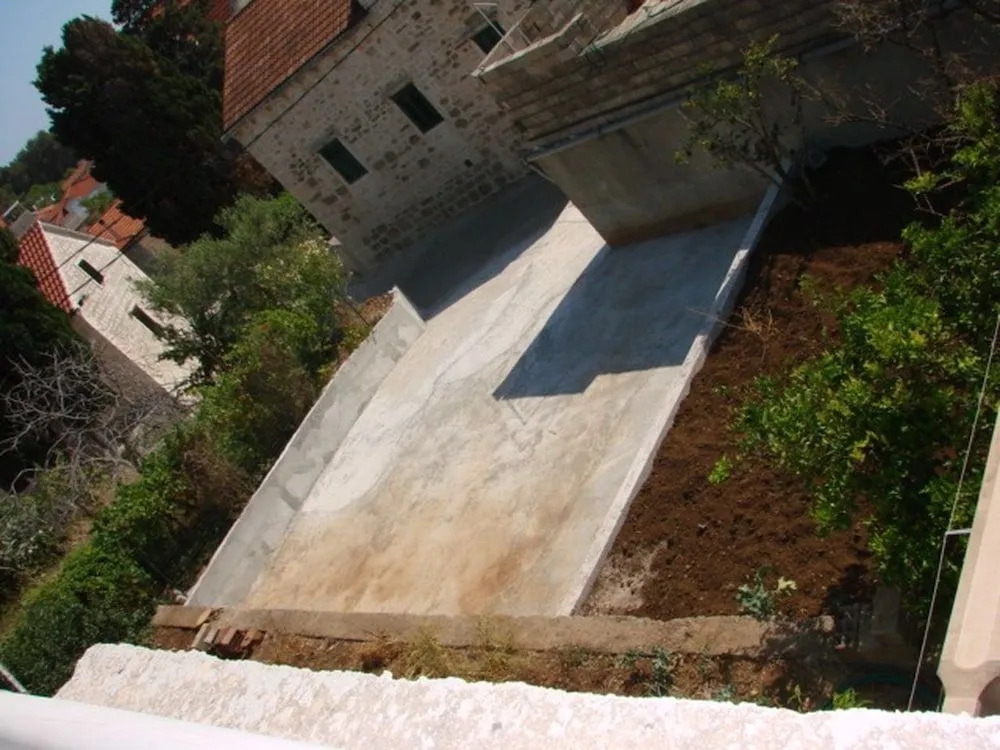Apartments and Room Anita