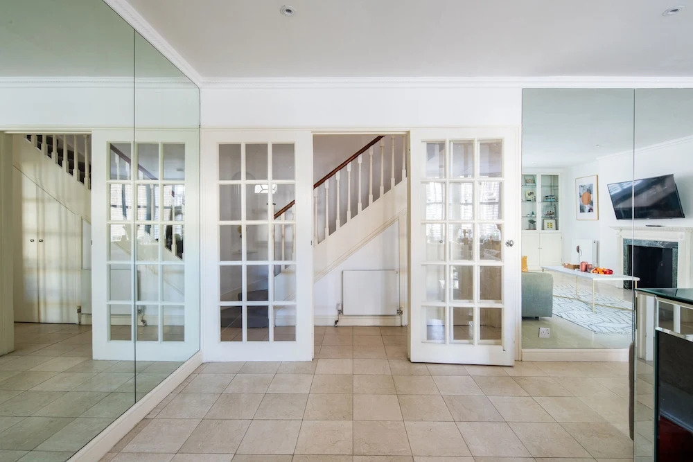 4 BDR Wilton Mews House By The Residences