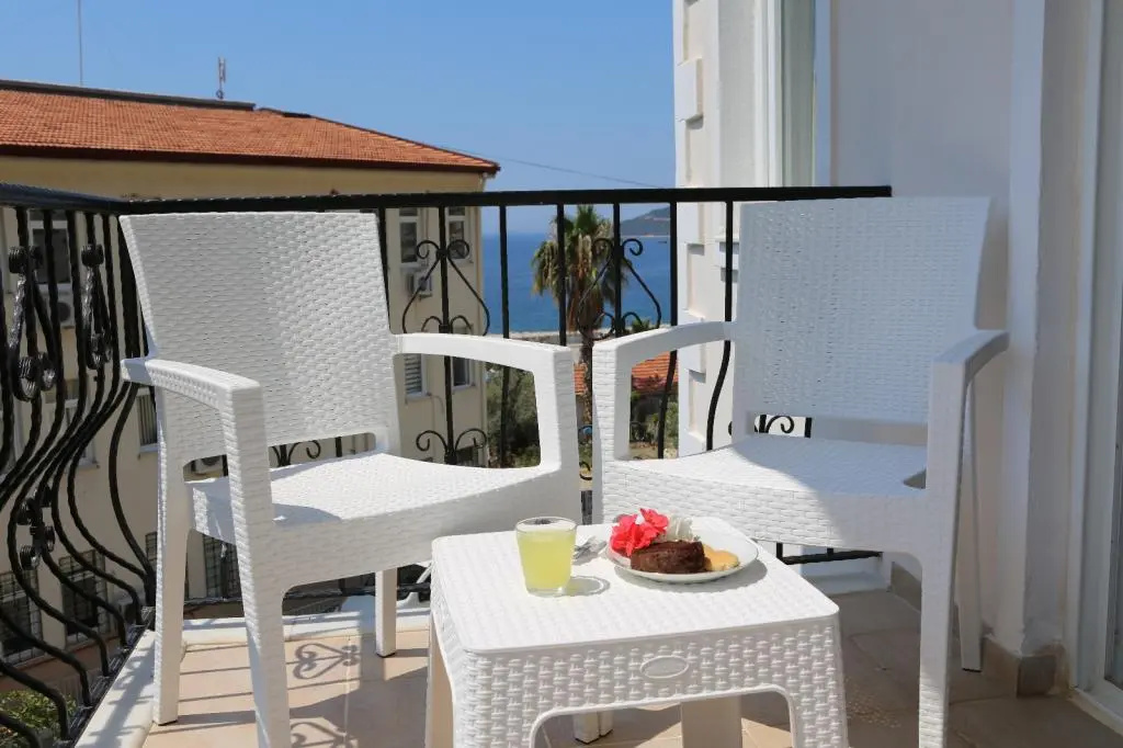 Mina Apart Hotel