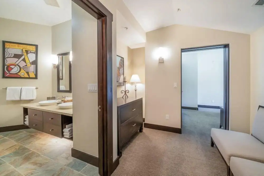 Luxury 1 Bedroom Ski in, Ski out Mountain Vacation Rental in Snowmass Village