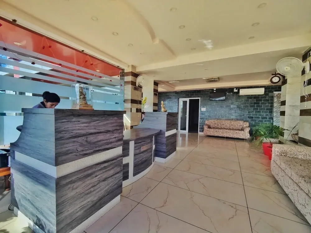 Hotel Dharamshala Ayush Health Paradise