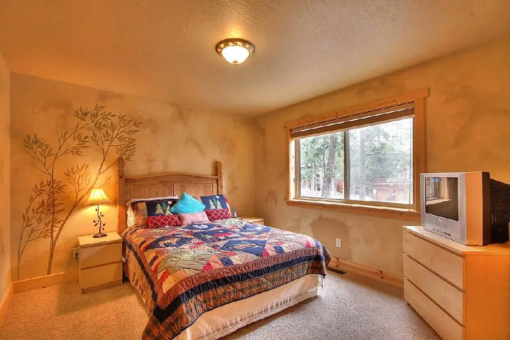 The River Rock Lodge Home 4 Bedrooms 3 Bathrooms Home
