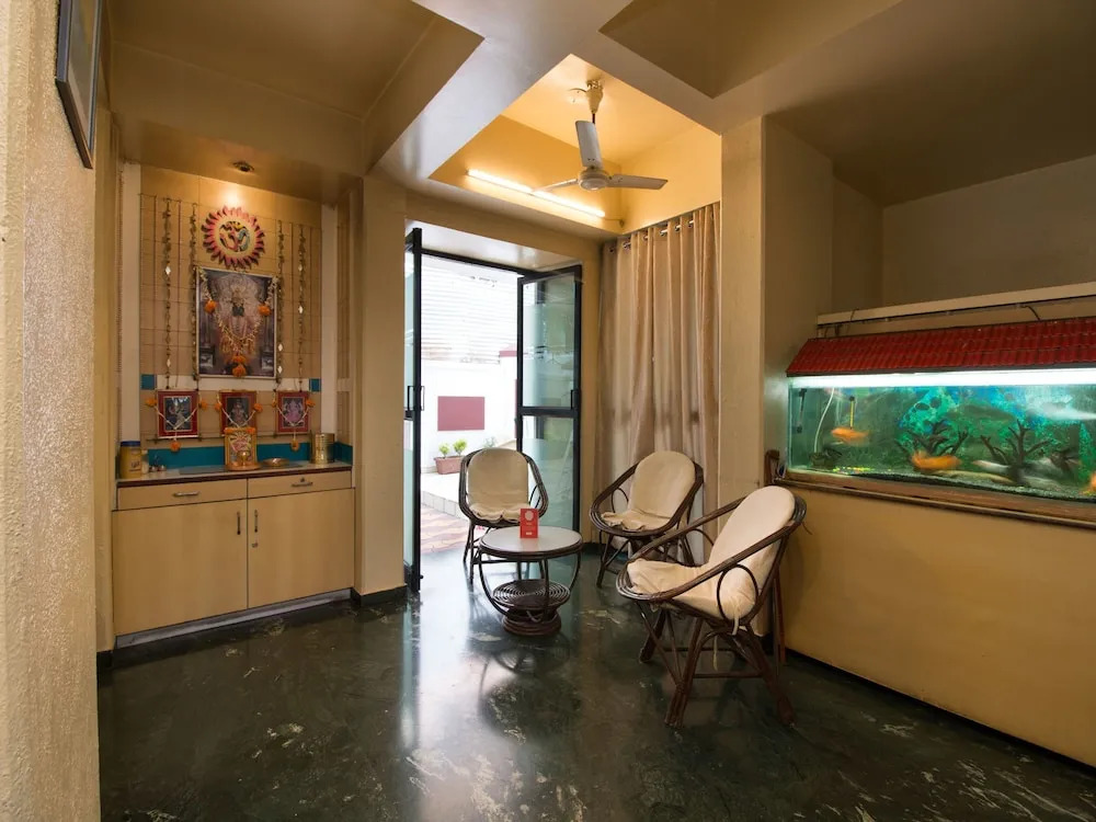 OYO 5250 Hotel Suraj Classic
