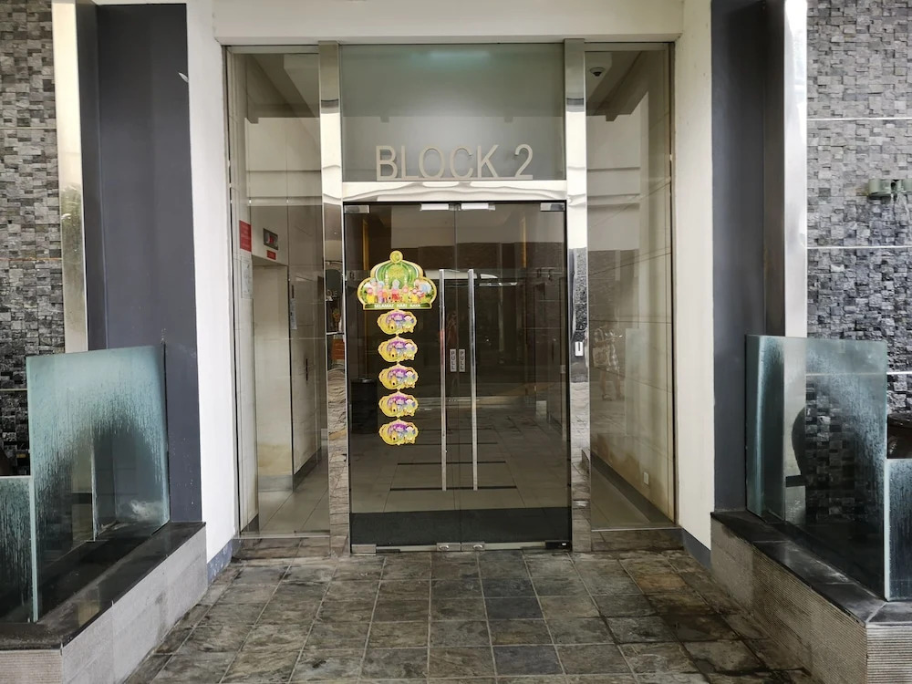 KL Desa Green Apartment by BeeStay