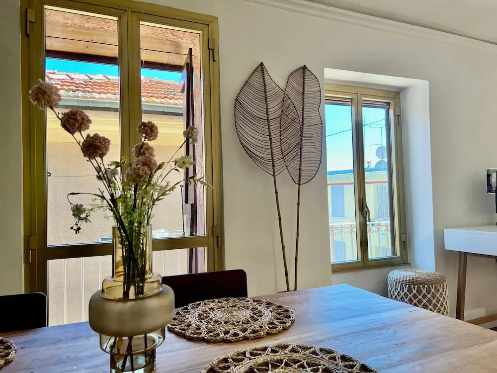 Renovated house in the center of Beausoleil