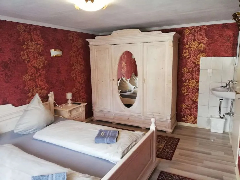 Eleonora Apartment