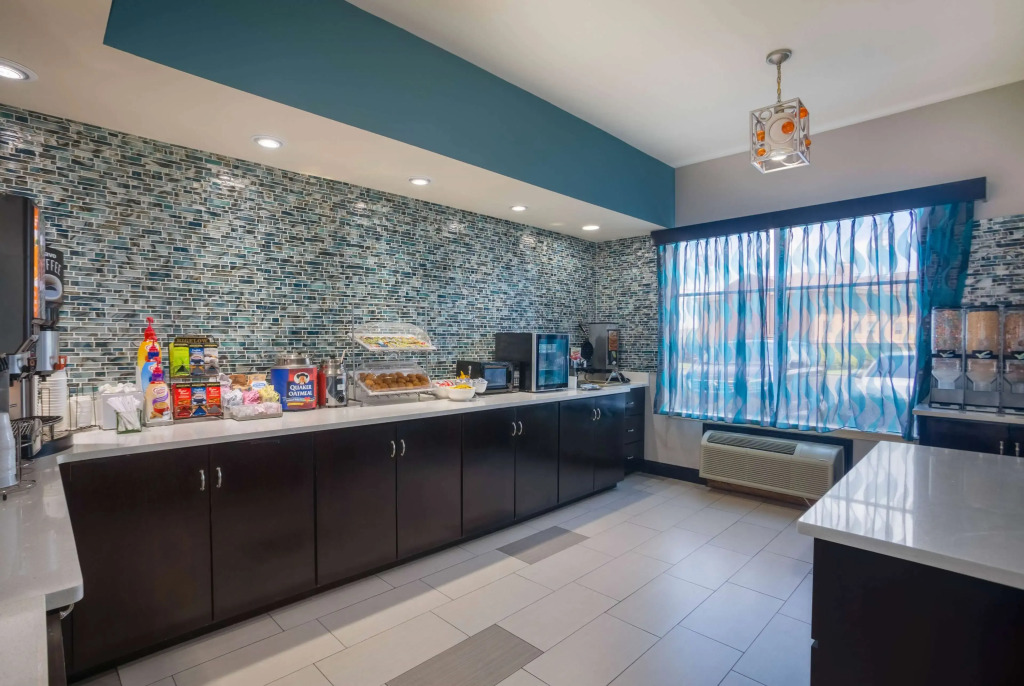 La Quinta by Wyndham Oxford - Anniston