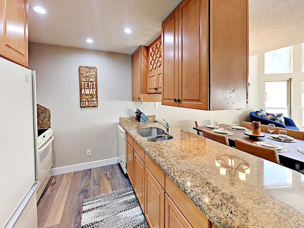 Creekside Gem #E-2 - 4 Br Townhouse