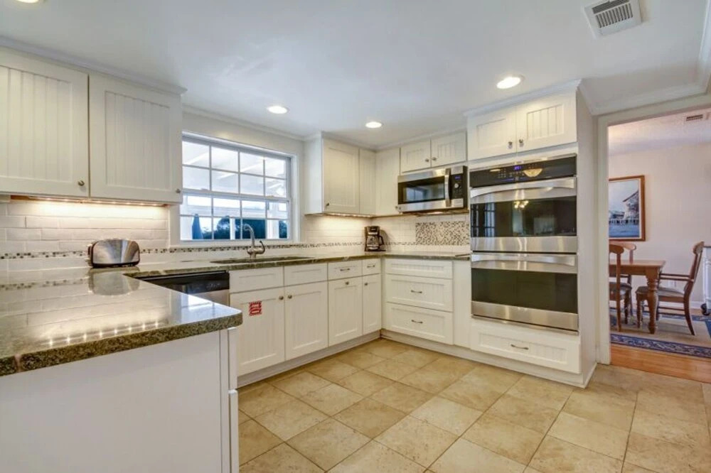 3690 S Fletcher - 4 Br Cottage