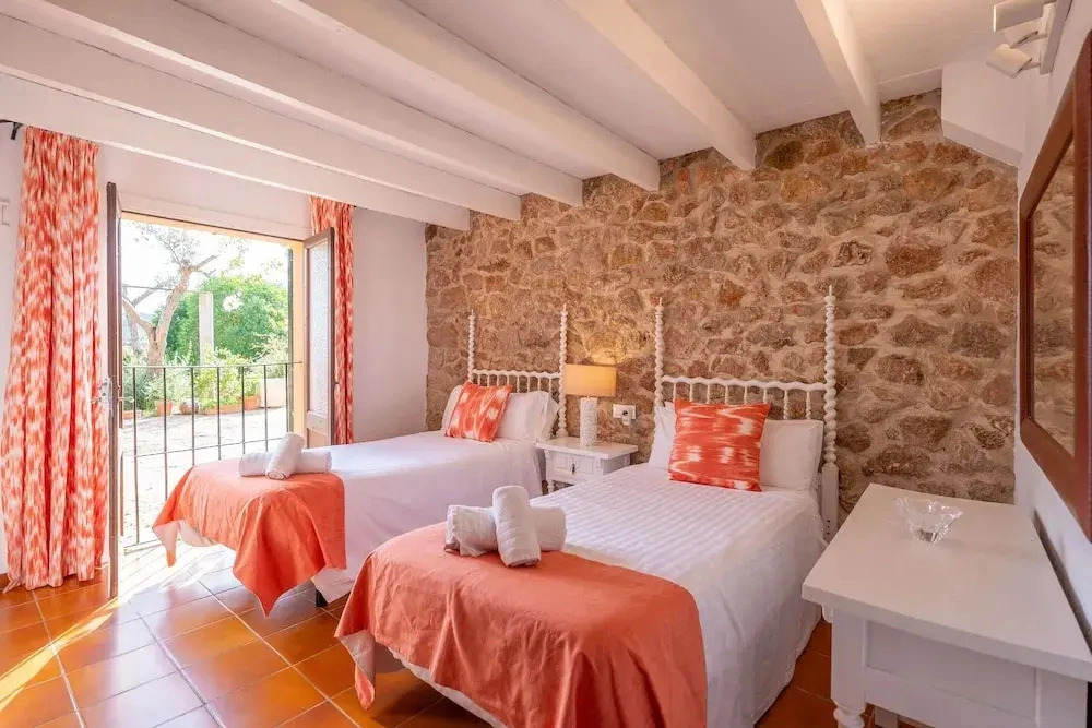 Luxury Villa With Tennis Court