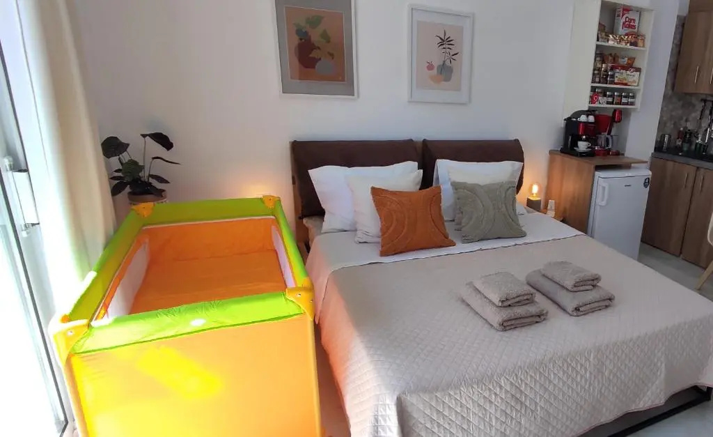 Beautiful Choice - near Athens airport - 50m from the sea - IQ+