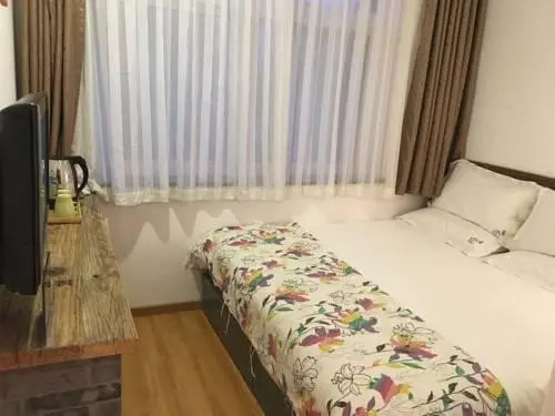 Hotel 66