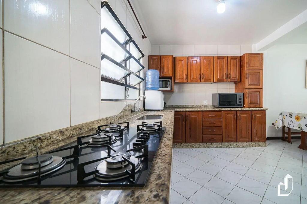 Casa 30m da praia · 10 pessoas · Berço · Sinuca