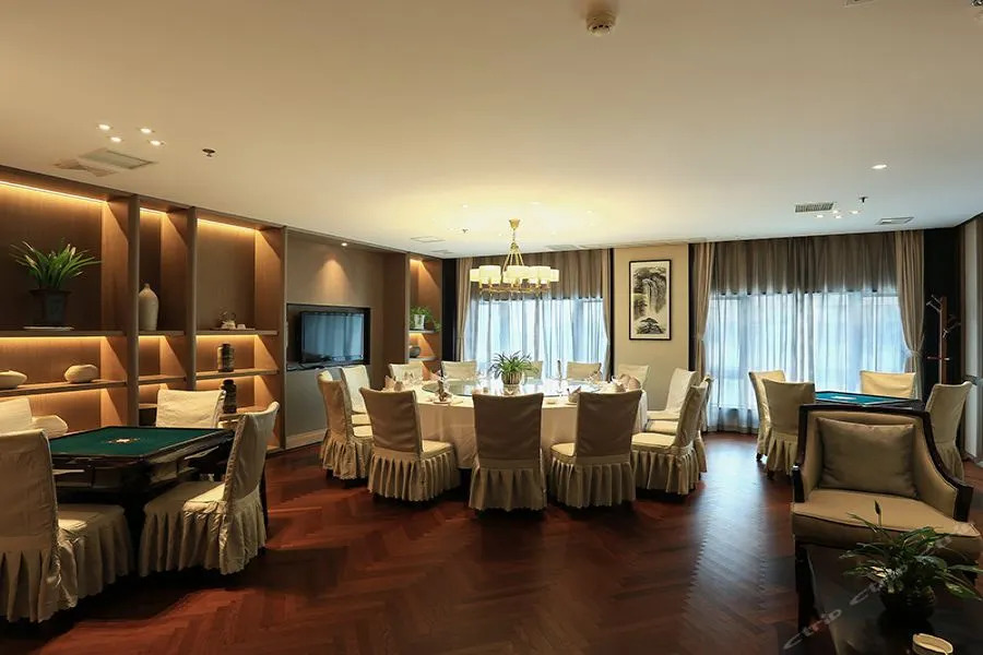 Baiyang Hotel