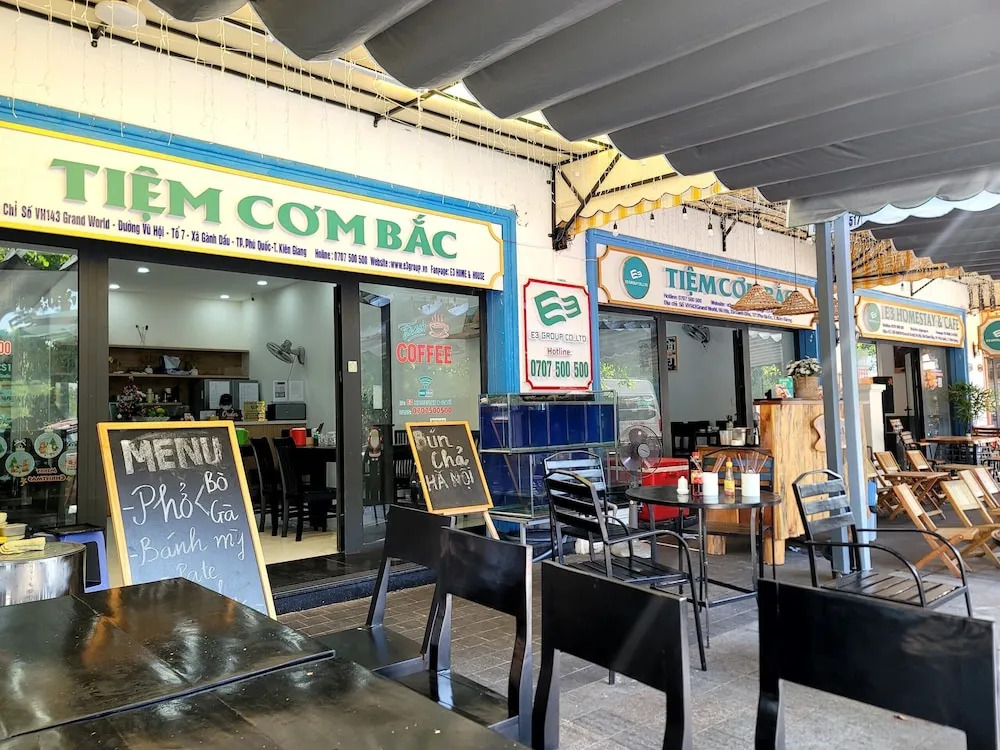 E3 Homestay and Coffee
