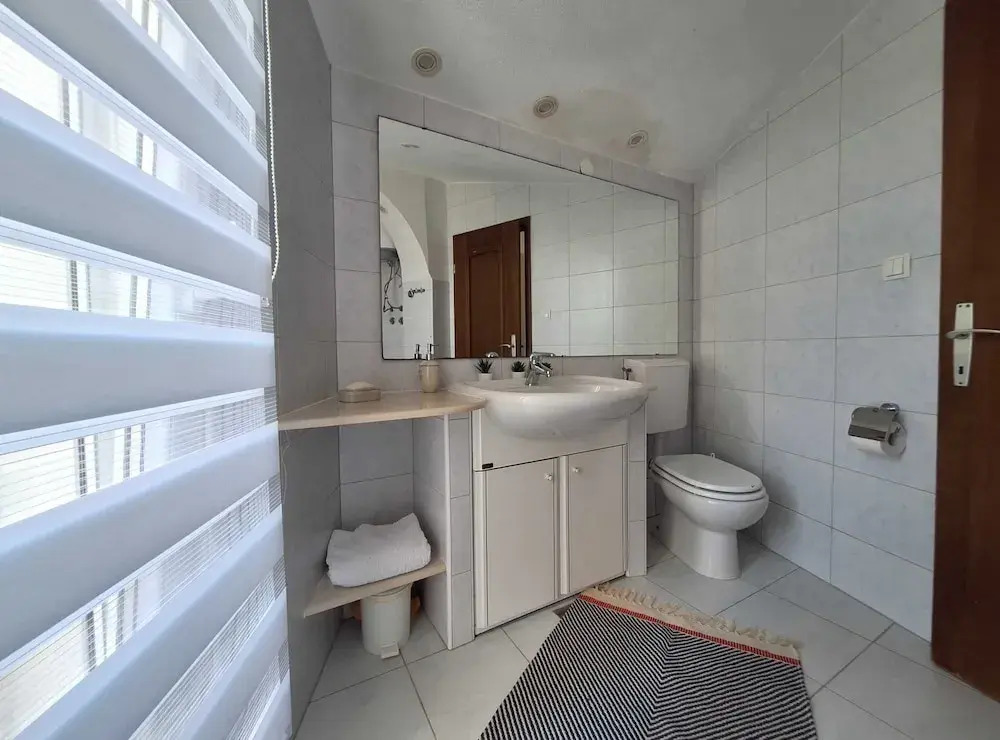 Sea View Apartment Povljana