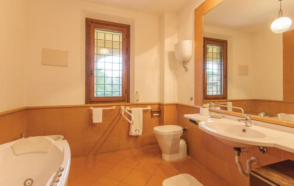 Awesome Home in Castiglione Del Lago With 7 Bedrooms, Outdoor Swimming Pool and Wifi
