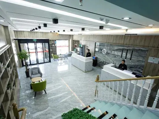 Fiat Hotel (Mengyin Square)