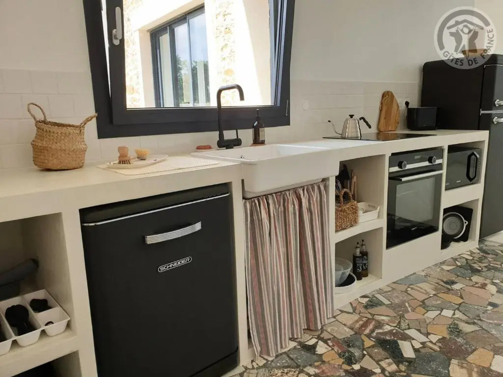 Gîte de Charme à Senlisse: Confort Haut de Gamme, Parc Arboré, Cheminée, Wifi Gratuit, Proche Châteaux - FR-1-527-9