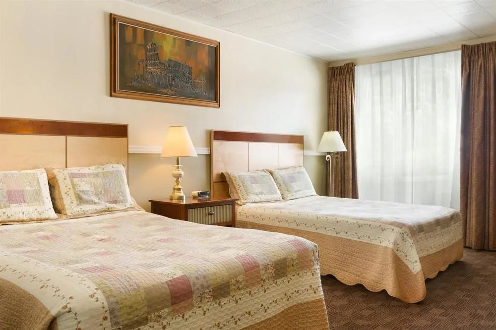 Chimo Motel