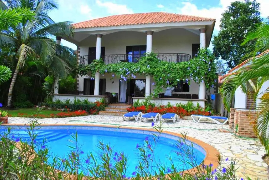 Villa at Metro Country Club