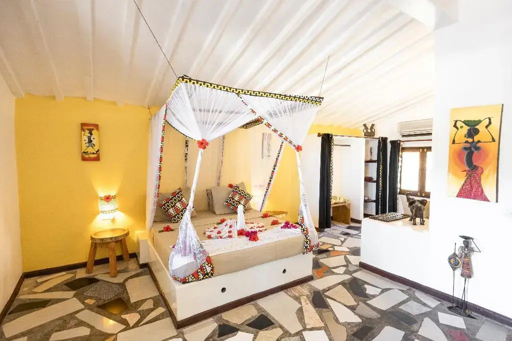 Paradise Beach Resort & Spa