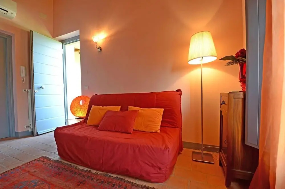 GuestHost - Residence La Mandolata Apartments W Pool & Parking