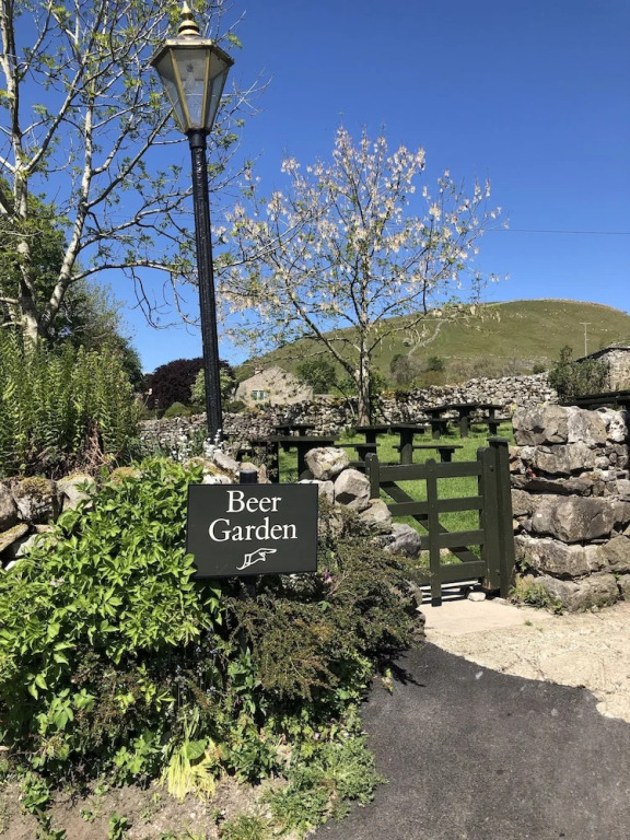 Queens Arms Litton