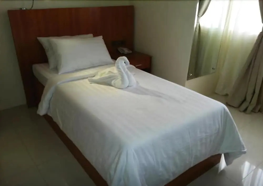 Parkway Hotel