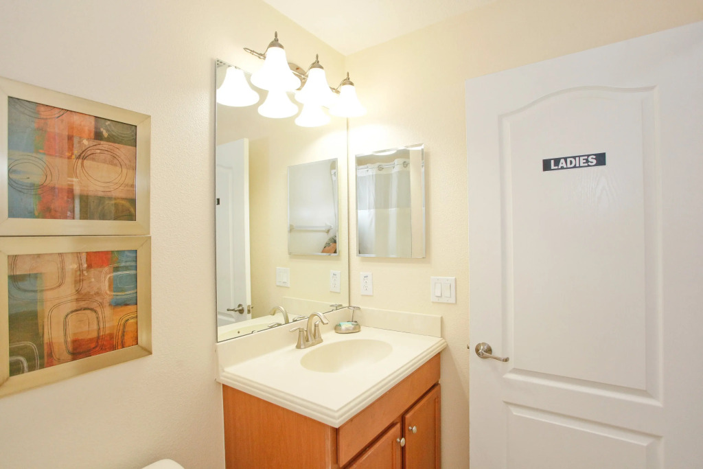 Best deal in town-Cozy 5BR Pool, Kissimmee, US