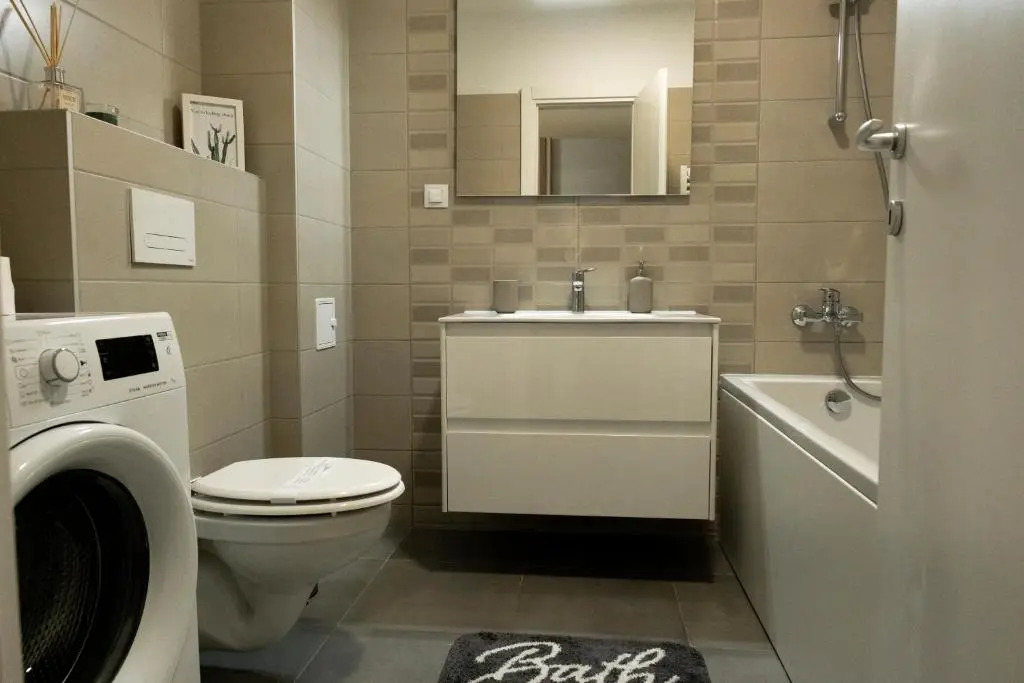 Lara 65 - Cozy & Modern Apartment @ Conest