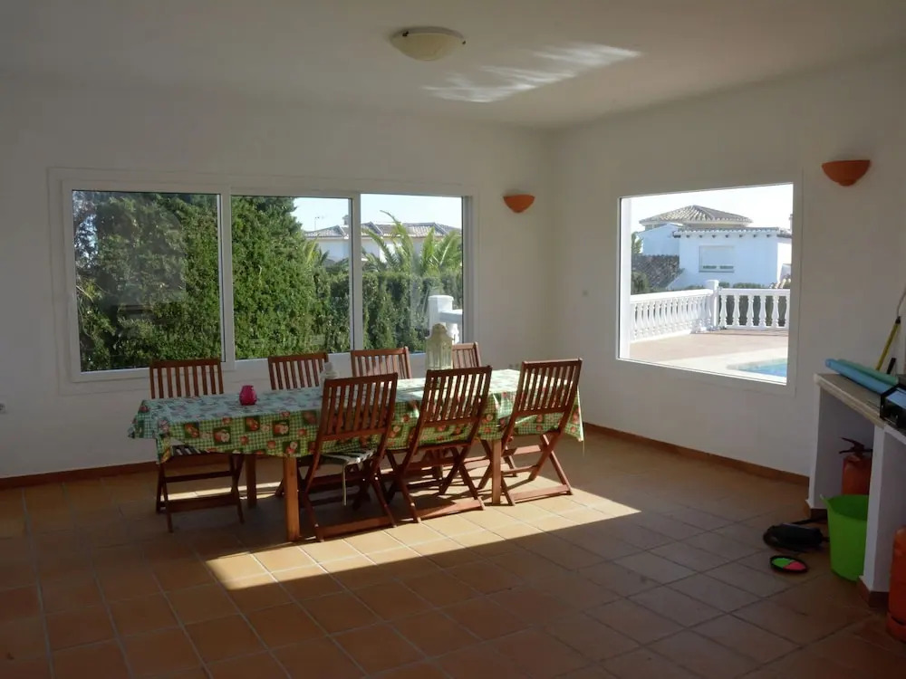 Spacious Villa With Private Swimming Pool in Ambolo